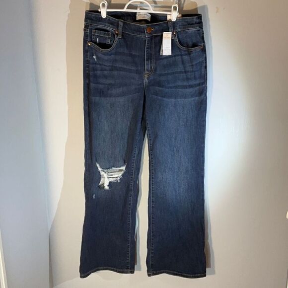 Lane Bryant Signature Fit Cozy Midrise Boot Cut Jeans, 16. NWT - Picture 2 of 15